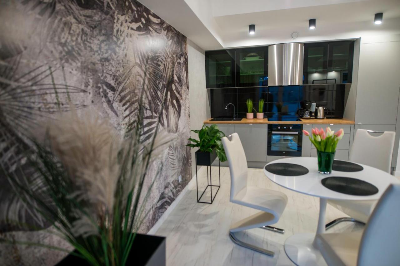 Nowoczesny Apartament Na Warmii I Mazurach Z Garazem Biskupiec  Ngoại thất bức ảnh